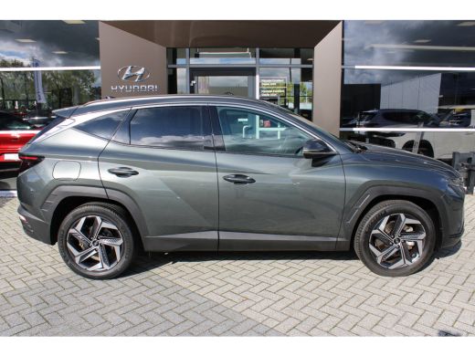 Hyundai Tucson 1.6 T-GDI PHEV Comfort Smart 4WD | DAB ontvanger | Achteruitrijcamera | | Achterbank in delen nee... ActivLease financial lease