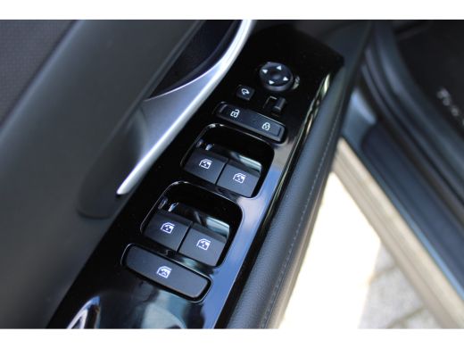 Hyundai Tucson 1.6 T-GDI PHEV Comfort Smart 4WD | DAB ontvanger | Achteruitrijcamera | | Achterbank in delen nee... ActivLease financial lease