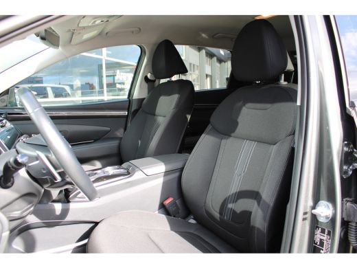 Hyundai Tucson 1.6 T-GDI PHEV Comfort Smart 4WD | DAB ontvanger | Achteruitrijcamera | | Achterbank in delen nee... ActivLease financial lease