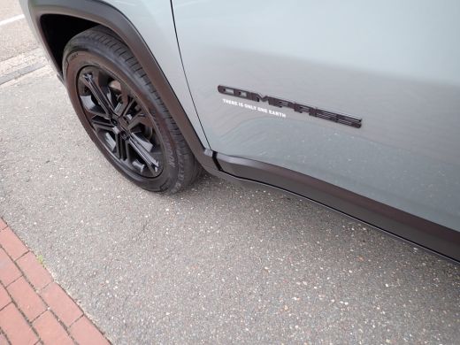 Jeep Compass 4xe 240 Plug-in Hybrid Electric Upland ActivLease financial lease