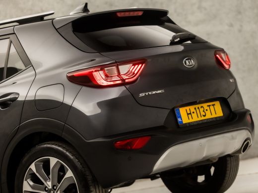 Kia Stonic 1.0 T-GDi DynamicPlusLine (APPLE CARPLAY, GROOT NAVI, CLIMATE, CAMERA, SPORTSTOELEN, LANE ASSIST,... ActivLease financial lease