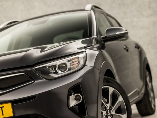 Kia Stonic 1.0 T-GDi DynamicPlusLine (APPLE CARPLAY, GROOT NAVI, CLIMATE, CAMERA, SPORTSTOELEN, LANE ASSIST,... ActivLease financial lease