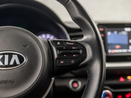 Kia Stonic 1.0 T-GDi DynamicPlusLine (APPLE CARPLAY, GROOT NAVI, CLIMATE, CAMERA, SPORTSTOELEN, LANE ASSIST,... ActivLease financial lease