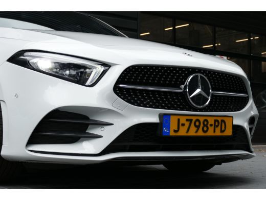 Mercedes-Benz A-Klasse 180 Business Solution AMG / NAVI / ALCANTARA / CLIMA / PDC / 17"LMV / CAMERA / PANO.DAK / ELEKTR... ActivLease financial lease