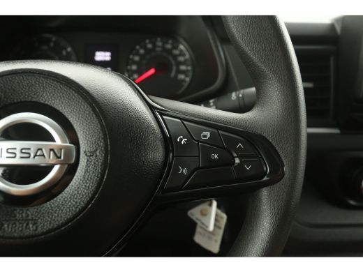 Nissan Primastar 2.0 dCi L2H1 Acenta 150PK Automaat Airco Cruise LED Trekhaak PDC 3 Persoons ActivLease financial lease