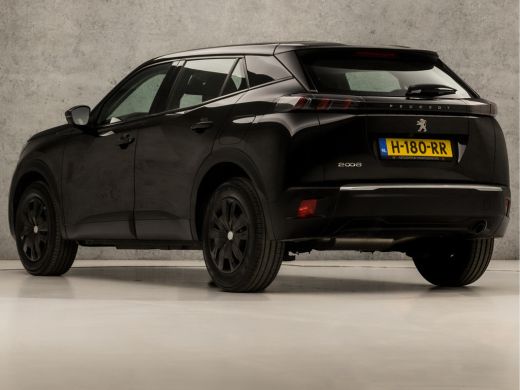 Peugeot 2008 1.2 PureTech Black Sport (APPLE CARPLAY, GROOT NAVI, 360 CAMERA, SPORTSTOELEN, LED KOPLAMPEN, LAN... ActivLease financial lease