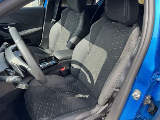 Peugeot 208 1.2 Hybrid 145 e-DCS6 GT | Adaptive Cruise | Alcantara | Camera V+A | Climate Control | Apple Car... ActivLease financial lease