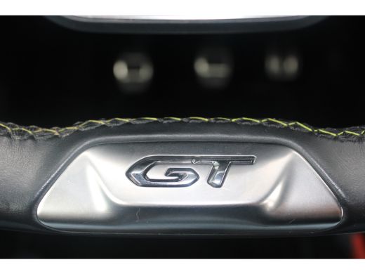 Peugeot 208 1.2 PureTech GT-Line | Navigatie | Camera | Apple carplay | Black Diamond | Keyless | Full LED | ActivLease financial lease