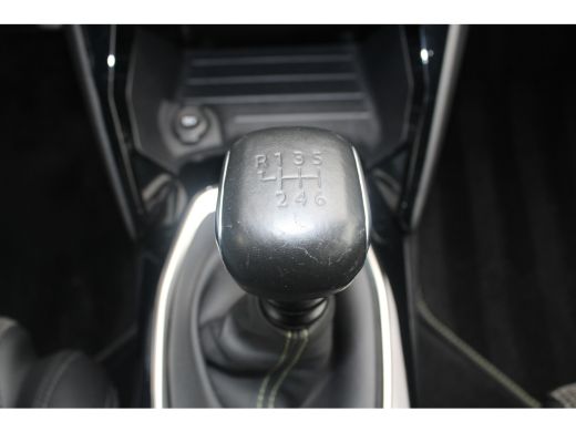 Peugeot 208 1.2 PureTech GT-Line | Navigatie | Camera | Apple carplay | Black Diamond | Keyless | Full LED | ActivLease financial lease