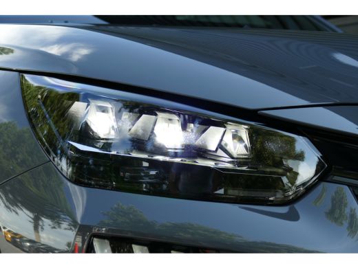 Peugeot 208 HYBRID 136PK GT AUTOMAAT / NAVI / CLIMA / PDC / 17" LMV / CAMERA V+A / PANO.DAK / FULL-LED / KEYL... ActivLease financial lease