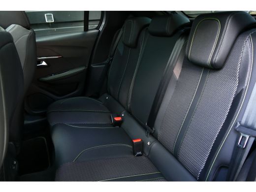 Peugeot 208 HYBRID 136PK GT AUTOMAAT / NAVI / CLIMA / PDC / 17" LMV / CAMERA V+A / PANO.DAK / FULL-LED / KEYL... ActivLease financial lease