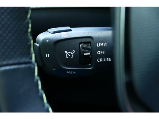 Peugeot 208 HYBRID 136PK GT AUTOMAAT / NAVI / CLIMA / PDC / 17" LMV / CAMERA V+A / PANO.DAK / FULL-LED / KEYL... ActivLease financial lease