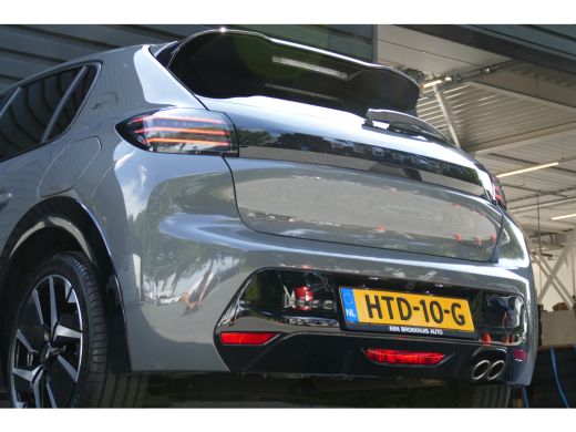 Peugeot 208 HYBRID 136PK GT AUTOMAAT / NAVI / CLIMA / PDC / 17" LMV / CAMERA V+A / PANO.DAK / FULL-LED / KEYL... ActivLease financial lease