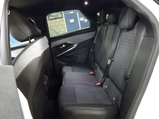 Peugeot 3008 1.2 Hybrid 136 Allure | Navigatie | Adaptive Cruise | Apple Carplay/Android Auto | 360 Camera | |... ActivLease financial lease