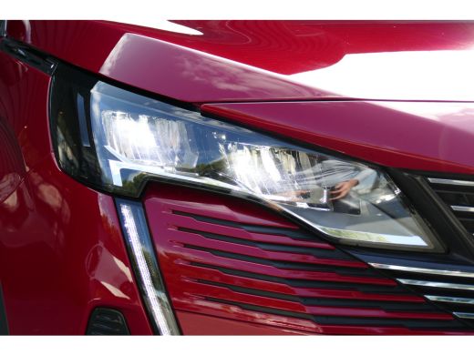 Peugeot 3008 1.2 PURETECH 130PK ALLURE AUTOMAAT / NAVI / CLIMA / PDC / 18"LMV / CAMERA / AFN. TREKHAAK / KEYLE... ActivLease financial lease