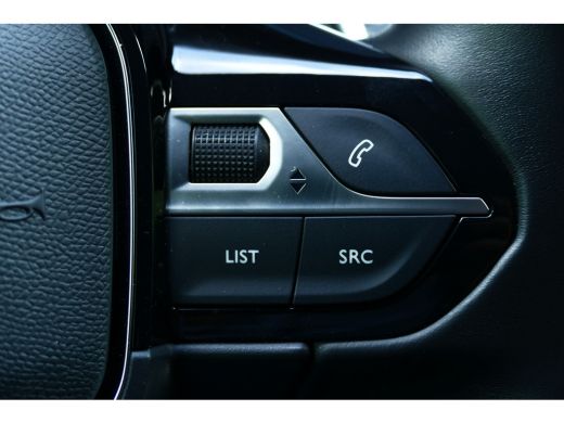 Peugeot 3008 1.2 PURETECH 130PK ALLURE AUTOMAAT / NAVI / CLIMA / PDC / 18"LMV / CAMERA / AFN. TREKHAAK / KEYLE... ActivLease financial lease