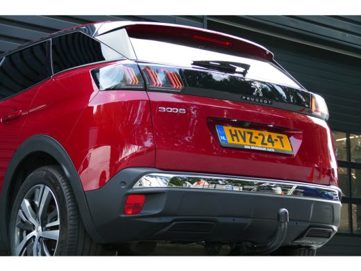 Peugeot 3008 1.2 PURETECH 130PK ALLURE AUTOMAAT / NAVI / CLIMA / PDC / 18"LMV / CAMERA / AFN. TREKHAAK / KEYLE... ActivLease financial lease