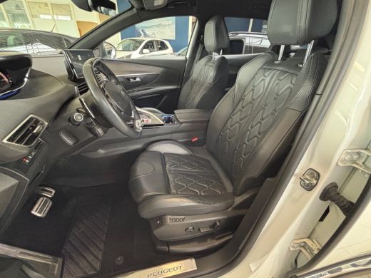 Peugeot 3008 1.2 Turbo 130-PK EAT8 GT Pack Business LUXE UITVOERING | FOCAL AUDIO | NAPPA LEDEREN BEKLEDING | ... ActivLease financial lease