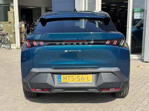 Peugeot e-3008 Allure 73 kWh | Climate | Cruise | Navigatie | Apple Carplay/Android Auto | | 11 kW lader | Achte... ActivLease financial lease