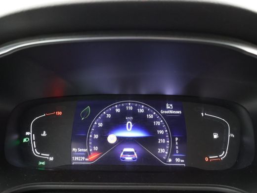 Renault Mégane Estate 1.3 TCe 140 PK AUTOMAAT INTENS + TREKHAAK 1700 KG | SFEERVERLICHTING | 17 INCH | FULL LED | CARPLAY ActivLease financial lease