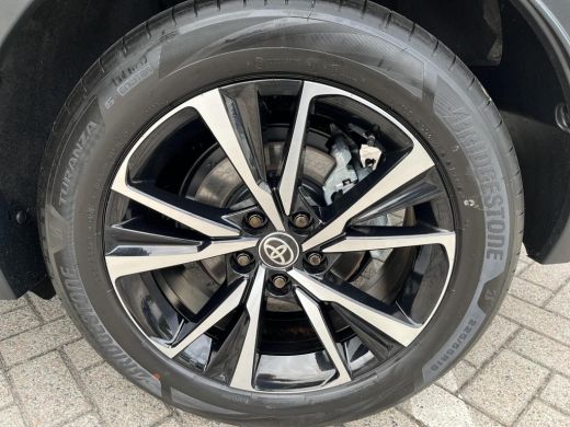 Toyota C-HR 1.8 Hybrid 140 First Edition | All-in prijs | Automaat | Apple/Android auto ActivLease financial lease