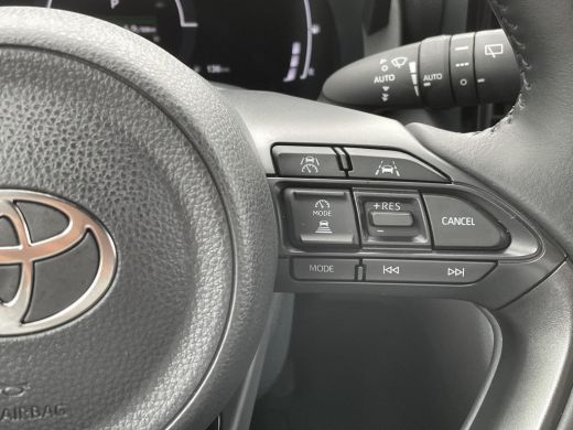 Toyota Yaris Cross 1.5 Hybrid Dynamic ActivLease financial lease