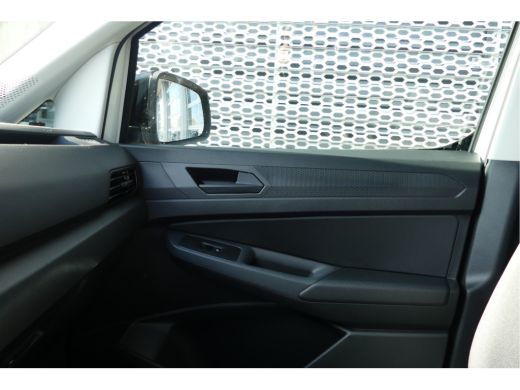 Volkswagen Caddy Comfort | Trekhaak | Camera | Multistuur | Cruise Control | PDC | Digitaal Display | App Connect ActivLease financial lease