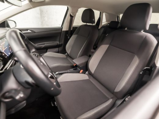 Volkswagen Polo 1.0 TSI Sportline Automaat (VIRTUAL COCKPIT, APPLE CARPLAY, KEYLESS, GROOT NAVI, CLIMATE, SPORTST... ActivLease financial lease