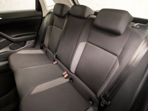 Volkswagen Polo 1.0 TSI Sportline Automaat (VIRTUAL COCKPIT, APPLE CARPLAY, KEYLESS, GROOT NAVI, CLIMATE, SPORTST... ActivLease financial lease