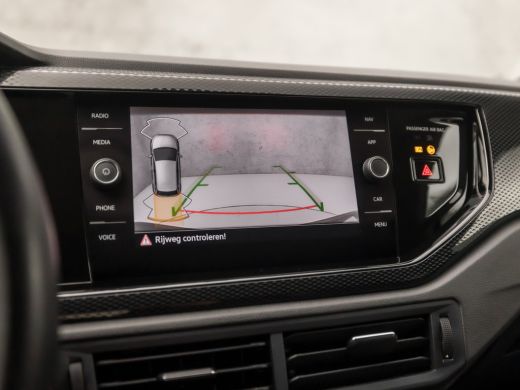 Volkswagen Polo 1.0 TSI Sportline Automaat (VIRTUAL COCKPIT, APPLE CARPLAY, KEYLESS, GROOT NAVI, CLIMATE, SPORTST... ActivLease financial lease