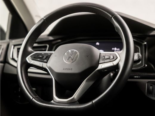 Volkswagen Polo 1.0 TSI Sportline Automaat (VIRTUAL COCKPIT, APPLE CARPLAY, KEYLESS, GROOT NAVI, CLIMATE, SPORTST... ActivLease financial lease
