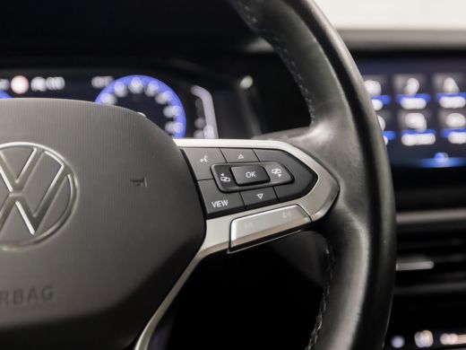 Volkswagen Polo 1.0 TSI Sportline Automaat (VIRTUAL COCKPIT, APPLE CARPLAY, KEYLESS, GROOT NAVI, CLIMATE, SPORTST... ActivLease financial lease