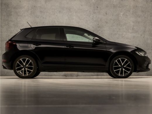 Volkswagen Polo 1.0 TSI Sportline Automaat (VIRTUAL COCKPIT, APPLE CARPLAY, KEYLESS, GROOT NAVI, CLIMATE, SPORTST... ActivLease financial lease
