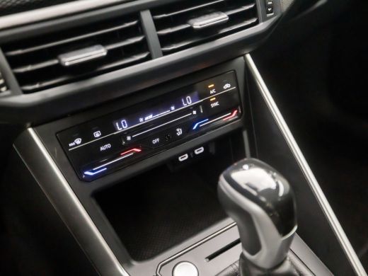 Volkswagen Polo 1.0 TSI Sportline Automaat (VIRTUAL COCKPIT, APPLE CARPLAY, KEYLESS, GROOT NAVI, CLIMATE, SPORTST... ActivLease financial lease