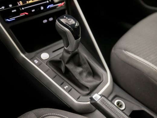 Volkswagen Polo 1.0 TSI Sportline Automaat (VIRTUAL COCKPIT, APPLE CARPLAY, KEYLESS, GROOT NAVI, CLIMATE, SPORTST... ActivLease financial lease