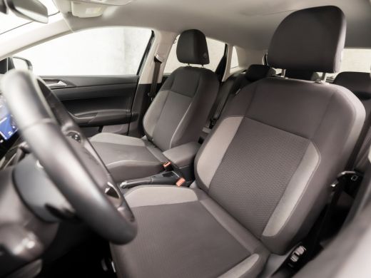 Volkswagen Polo 1.0 TSI Sportline Automaat (VIRTUAL COCKPIT, APPLE CARPLAY, KEYLESS, GROOT NAVI, CLIMATE, SPORTST... ActivLease financial lease