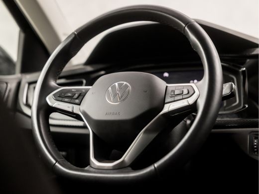 Volkswagen Polo 1.0 TSI Sportline Automaat (VIRTUAL COCKPIT, APPLE CARPLAY, KEYLESS, GROOT NAVI, CLIMATE, SPORTST... ActivLease financial lease