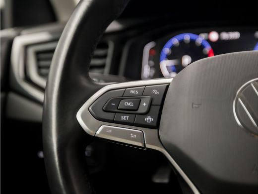 Volkswagen Polo 1.0 TSI Sportline Automaat (VIRTUAL COCKPIT, APPLE CARPLAY, KEYLESS, GROOT NAVI, CLIMATE, SPORTST... ActivLease financial lease