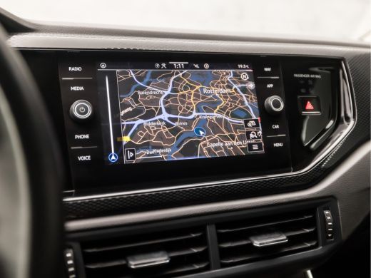 Volkswagen Polo 1.0 TSI Sportline Automaat (VIRTUAL COCKPIT, APPLE CARPLAY, KEYLESS, GROOT NAVI, CLIMATE, SPORTST... ActivLease financial lease