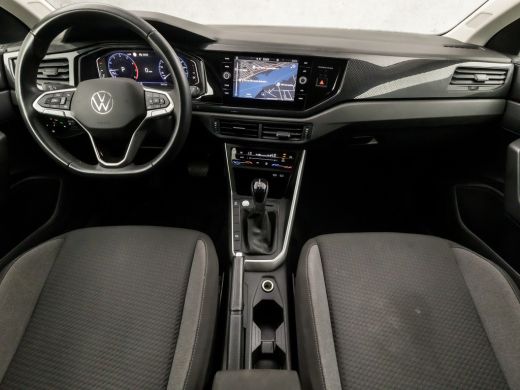 Volkswagen Polo 1.0 TSI Sportline Automaat (VIRTUAL COCKPIT, APPLE CARPLAY, KEYLESS, GROOT NAVI, CLIMATE, SPORTST... ActivLease financial lease