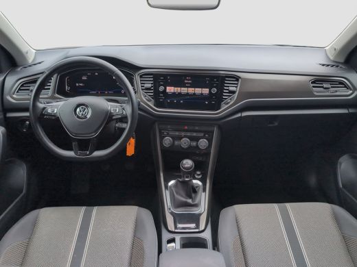 Volkswagen T-Roc 1.0 TSI Style Business | Panoramadak | Virtual Cockpit | Adap. Cruise | Navigatie ActivLease financial lease