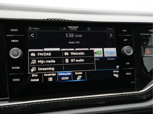 Volkswagen Taigo 1.0 TSI 110pk DSG Life Navigatie Pdc Acc Lm Velgen 306 ActivLease financial lease