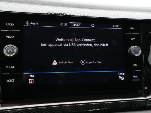 Volkswagen Taigo 1.0 TSI 110pk DSG Life Navigatie Pdc Acc Lm Velgen 306 ActivLease financial lease