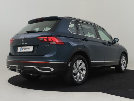 Volkswagen Tiguan 1.4 TSI eHybrid Elegance Trekhaak | Panorama dak | Led puls koplampen | Keyless | Navigatie | App... ActivLease financial lease