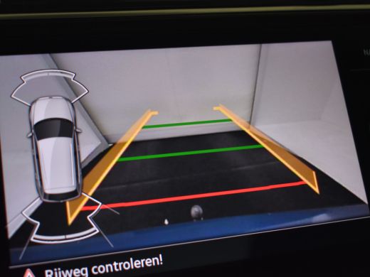 Volkswagen Tiguan 1.4 TSI eHybrid Elegance Trekhaak | Panorama dak | Led puls koplampen | Keyless | Navigatie | App... ActivLease financial lease