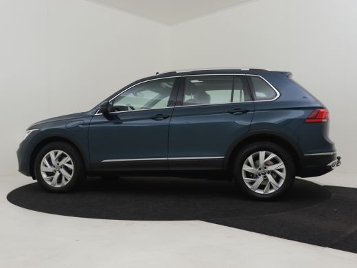 Volkswagen Tiguan 1.4 TSI eHybrid Elegance Trekhaak | Panorama dak | Led puls koplampen | Keyless | Navigatie | App... ActivLease financial lease