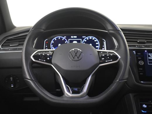 Volkswagen Tiguan 1.5 TSI R-Line Business 150pk DSG/Automaat Trekhaak | Navigatie | Adaptief cruise control | Keyle... ActivLease financial lease