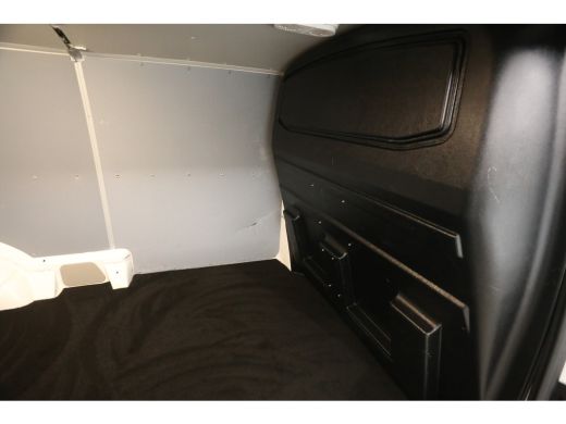 Volkswagen Transporter 2.0 TDI L2H1 Airco Camera Cruise Trekhaak Imperiaal PDC Elektrpakket ActivLease financial lease