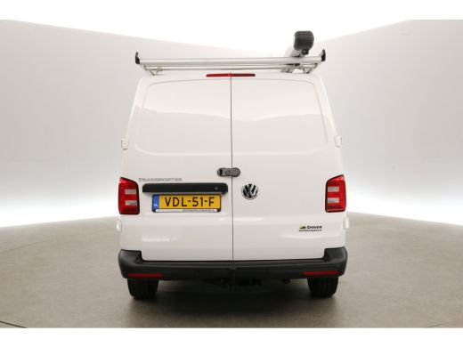 Volkswagen Transporter 2.0 TDI L2H1 Airco Camera Cruise Trekhaak Imperiaal PDC Elektrpakket ActivLease financial lease