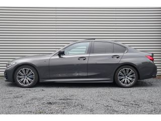 BMW 3 Serie 330i M-Sport Panorama / Harman Kardon / Laser / Leder / M Performance /